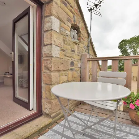 3 Bed In Brompton On Swale 58685