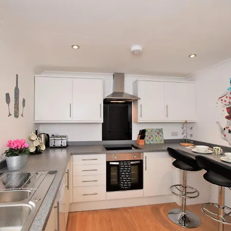 בית נופש 3 Bed In Brompton On Swale 58685 *
